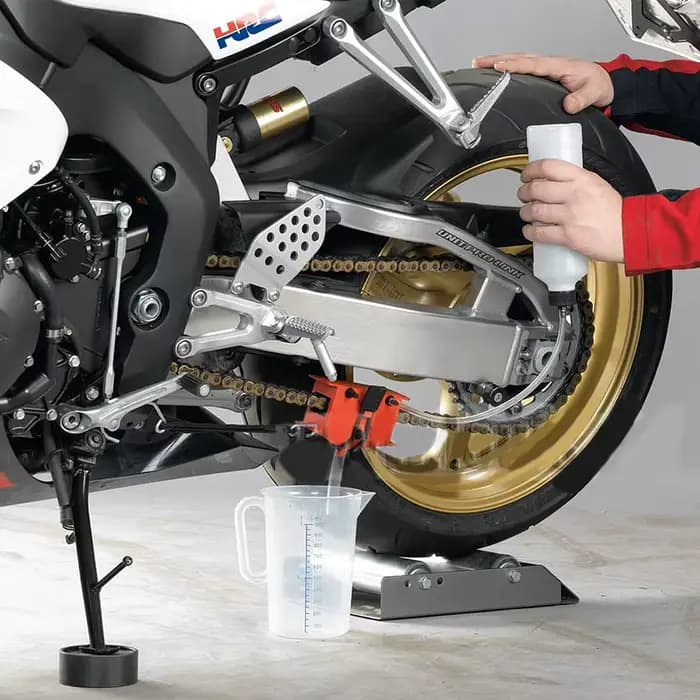 Nettoyeur de chaîne de moto