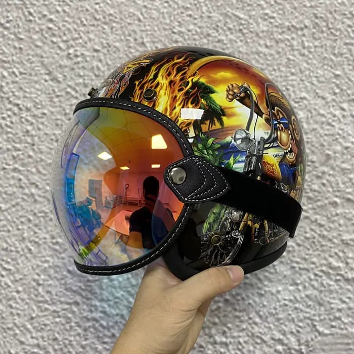 Visière universelle pour casque de moto