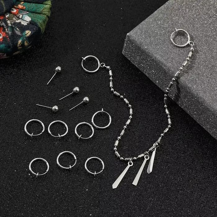 Ensemble de bijoux de cosplay de dessin animé Horimiya - Boucles d'oreilles créatives et exquises et accessoires de piercing pour les fans
