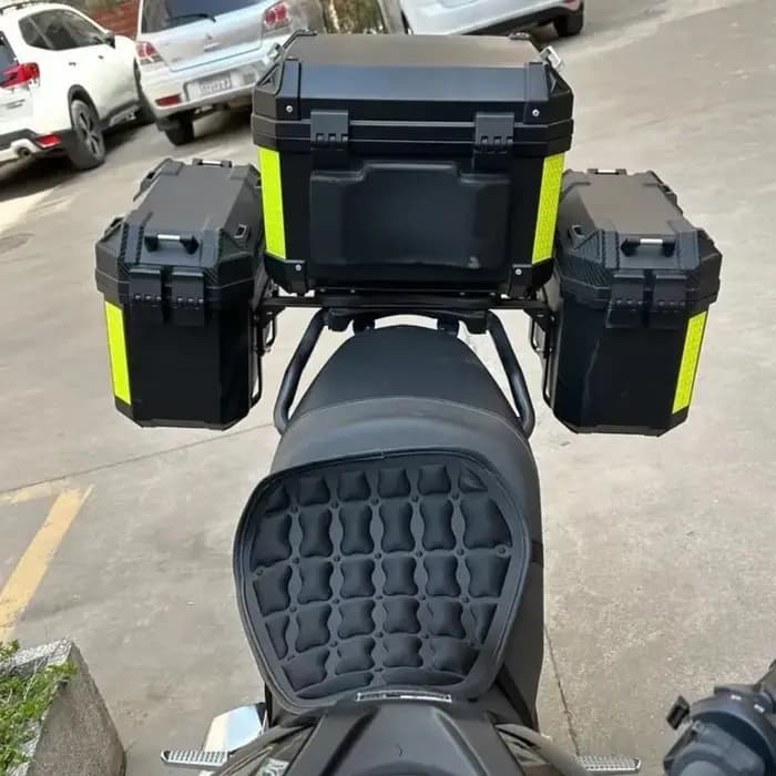 2 valises latérales robustes pour moto