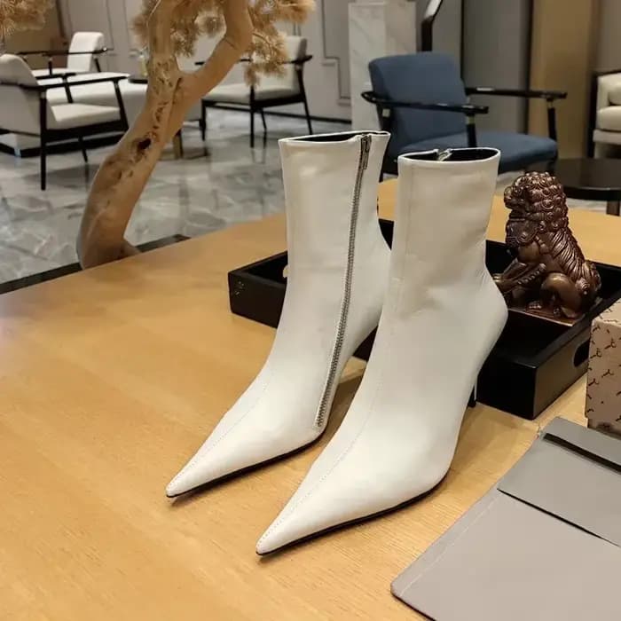 Nouvelles Bottes à Talons Aiguilles Pointus pour Femmes 2026, Bottes en Cuir Grande Taille 44 pour Femmes avec Fermetures Éclair Latérales Tendance