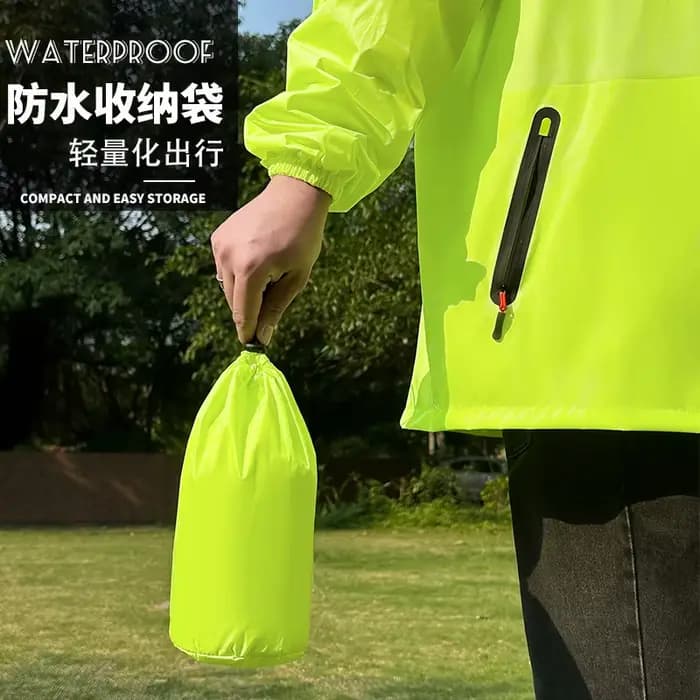 Combinaison imperméable pour moto