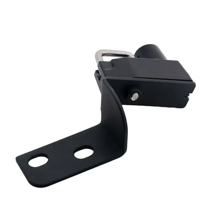 Verrouillage latéral pour casque de moto