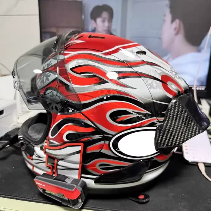 Spoiler de casque en fibre de carbone