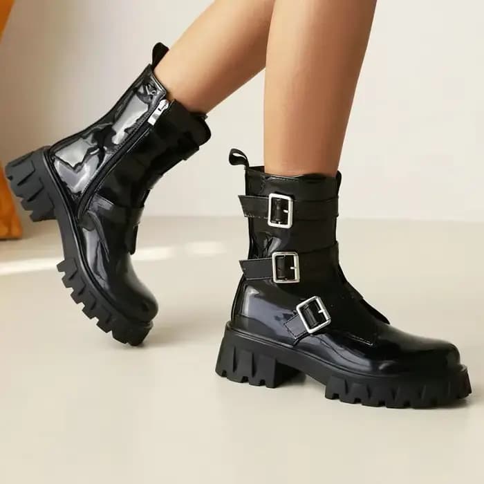 Bottines en cuir PU verni noir violet gothique pour filles occidentales, chaussures Cool d'hiver avec sangle multi-boucles, bottines à plateforme de styliste pour femmes