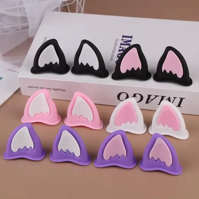 Décorations d'oreille de chat pour casque de moto