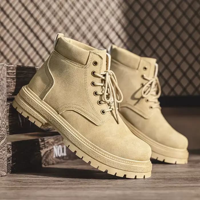 Bottes de moto mi-mollet en cuir mat rétro pour homme, style workwear, à lacets, à bout rond, semelles épaisses et chaudes pour l'automne et l'hiver
