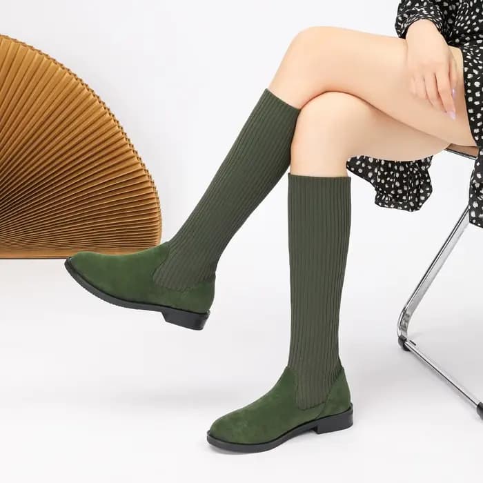 Bottes d'hiver pour femmes, nouvelles bottes plates et confortables tricotées à la mode, 2025