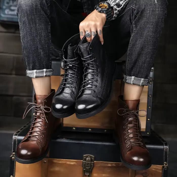 Bottes de travail vintage pour hommes, bottes en cuir de style britannique haut de gamme, chaussures à plateforme de créateur, printemps, automne, nouveau, 2024