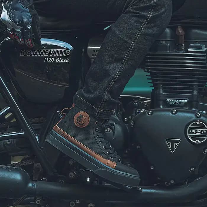 Nouvelles bottes de moto pour femmes