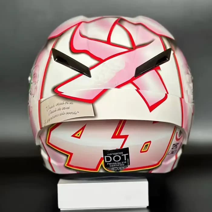Casque de moto intégral pour femme avec nœud papillon et grand spoiler