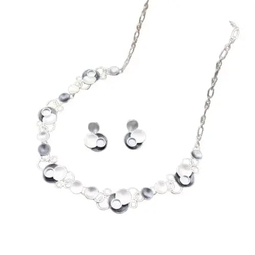 Nouveaux accessoires de bijoux DIY, ensemble collier et boucles d'oreilles clous en émail coloré à pétales ronds, collier fleur géométrique simple et tendance pour femme