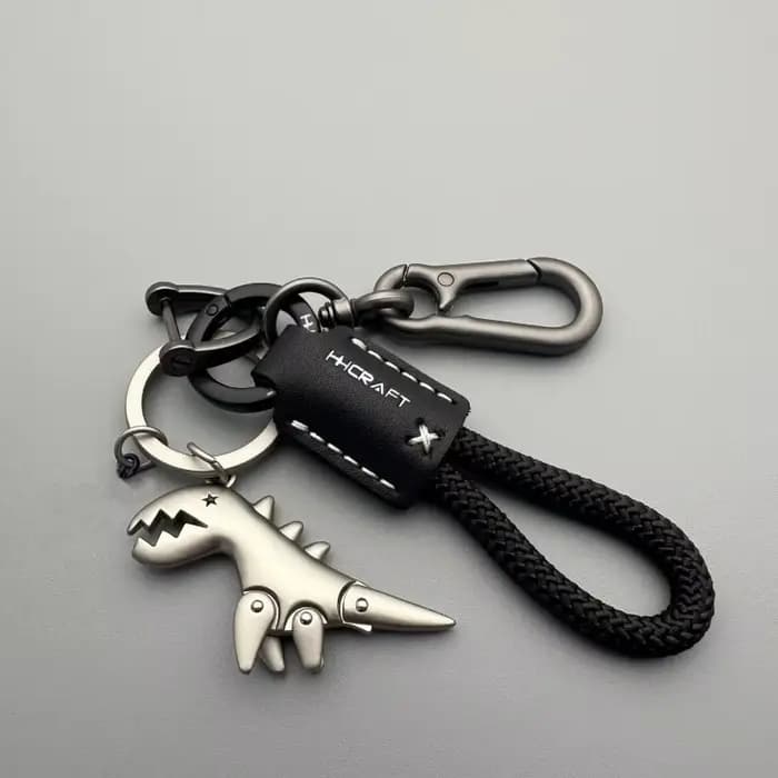 Accessoires de décoration de moto et porte-clés de voiture