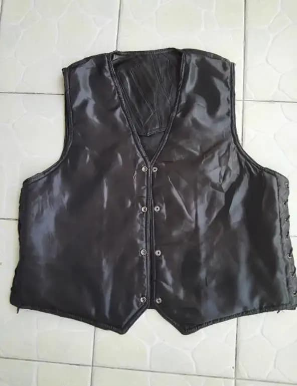Gilet de moto en cuir noir réglable avec lacets latéraux pour homme