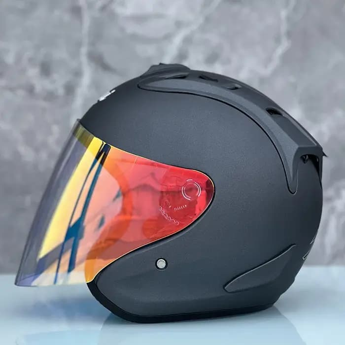 Demi-Casque Gris à Visage Ouvert pour Moto