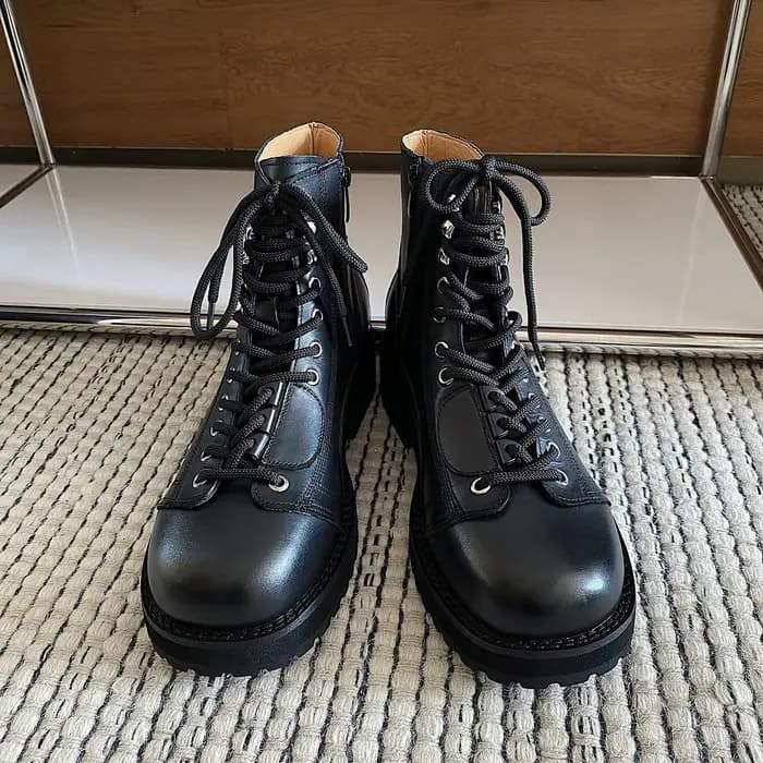 Bottes courtes en cuir noires à lacets pour hommes