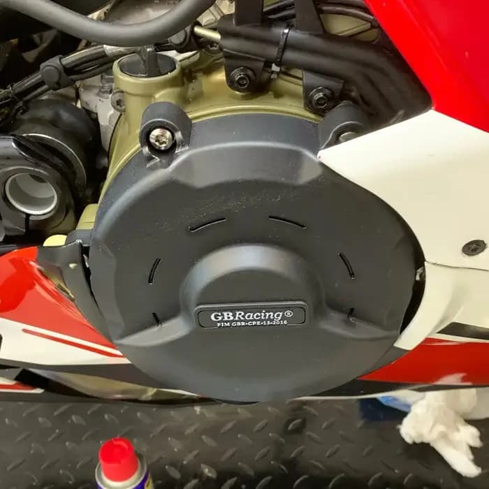 V2 compatible avec ces modèles de moto - Panigale V4 & V4 S 2018-2024, couvercle d'embrayage V4S Panigale, couvercle d'alternateur V4S Panigale