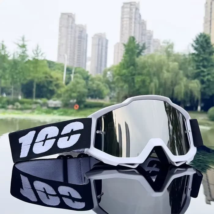 Lunettes de moto avec lentille HD