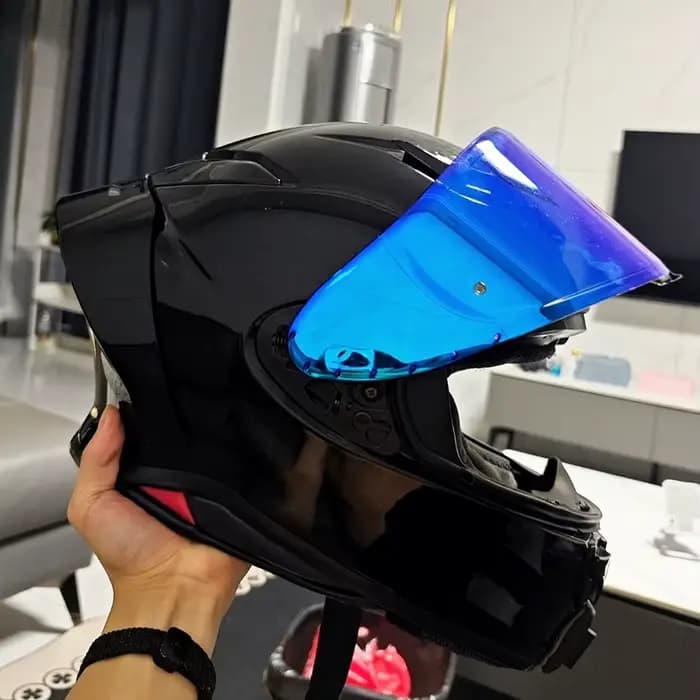 Nouveau spoiler arrière de casque de moto