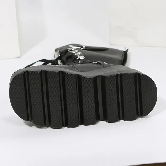 Bottes de moto gothiques à plateforme pour femmes, bottines de Combat Punk avec sangle à boucle et rivets pour femmes, talons compensés à fond épais, mi-mollet