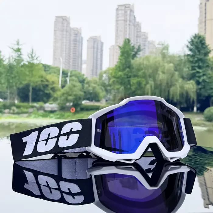 Lunettes de moto avec lentille HD