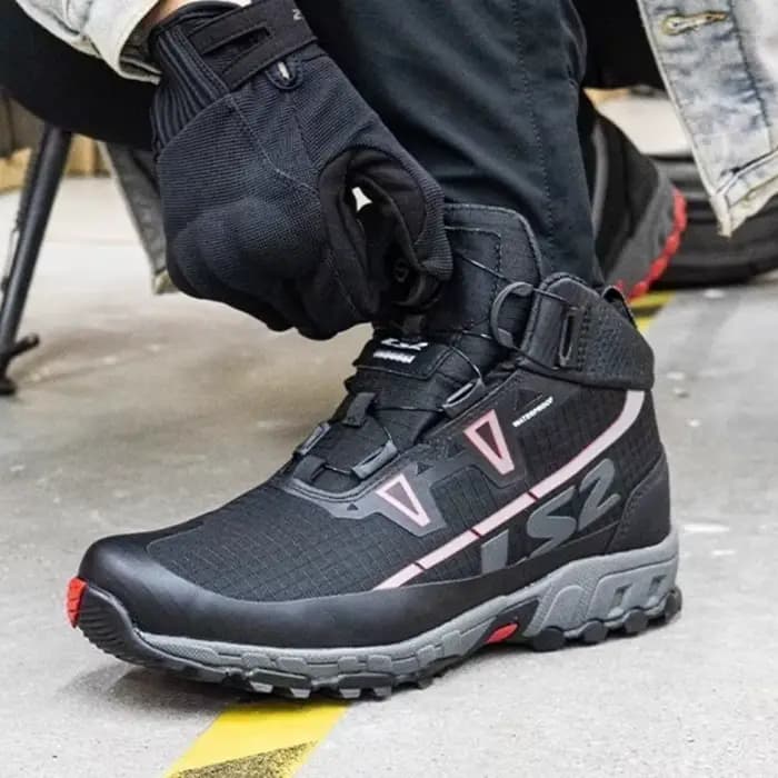 Nouvelles bottes de moto TREKKER pour l'été