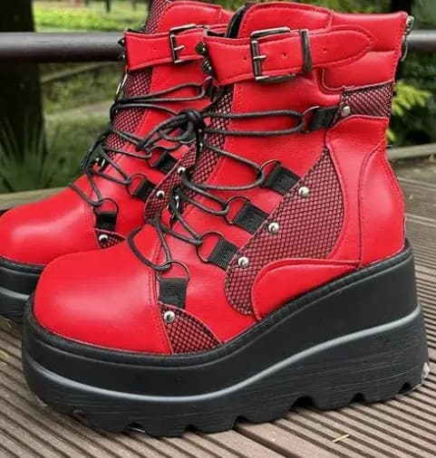 Bottes de moto punk gothiques pour femmes 2026, à plateforme, talon épais, bottines à talon compensé, chaussures noires pour femmes