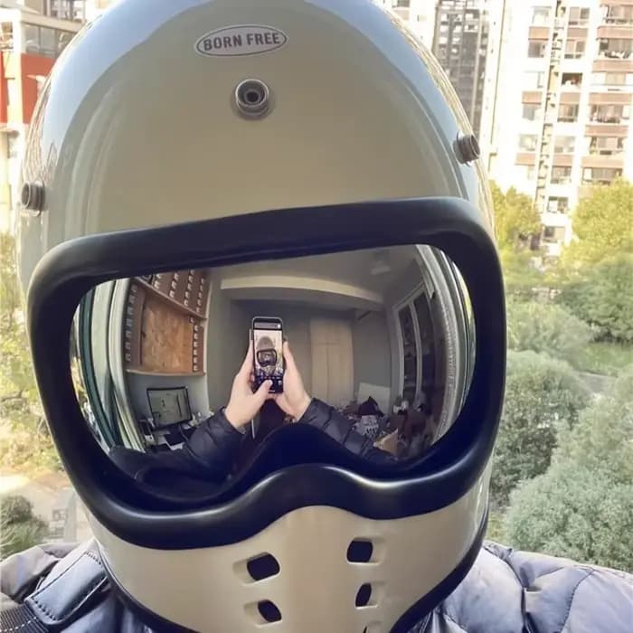 Casque Bornfree visière intégrée accessoires Mini Moto3