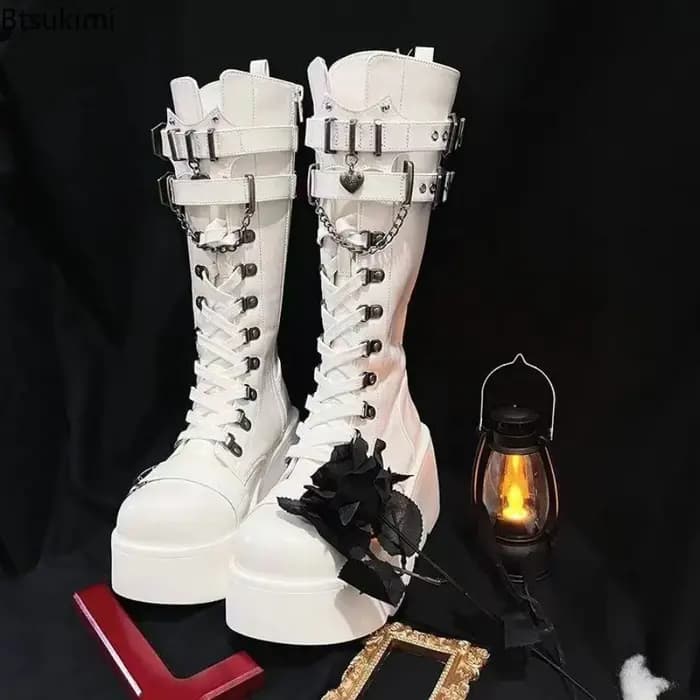 Bottes de moto, bottes à plateforme pour femmes, bottes à talons compensés, bottes hautes noires à lacets, bottes gothiques à la mode, chaussures punk, chaussures d'hiver pour filles.