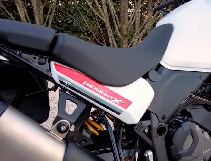 Protecteur de panneau de carénage latéral Desert X pour Ducati DesertX 2022 2023