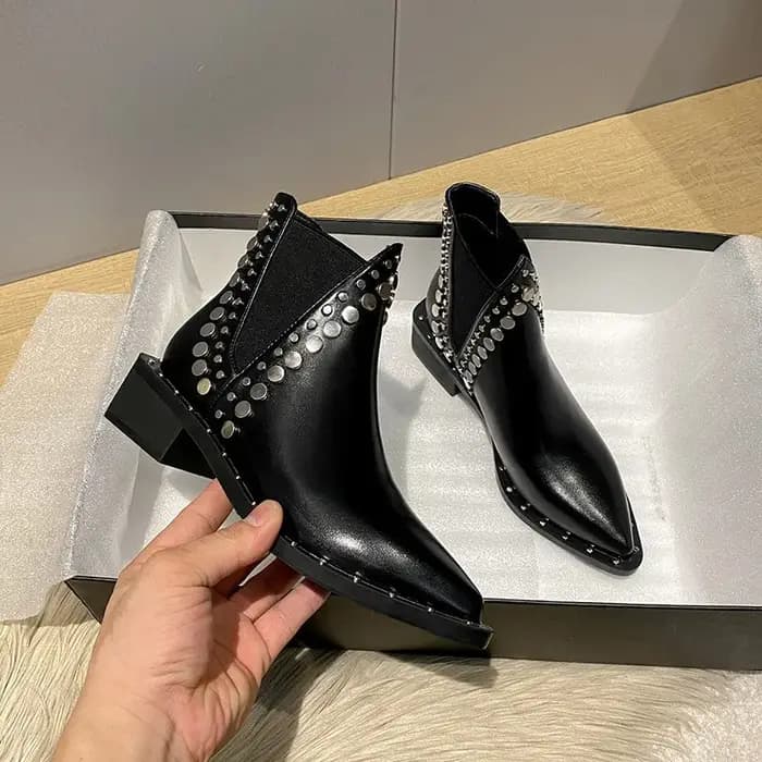 Bottes de moto pointues à rivets pour femmes, bottes mi-hautes en cuir pour dames, bottes de style britannique, talon optique, mode automne, nouveau